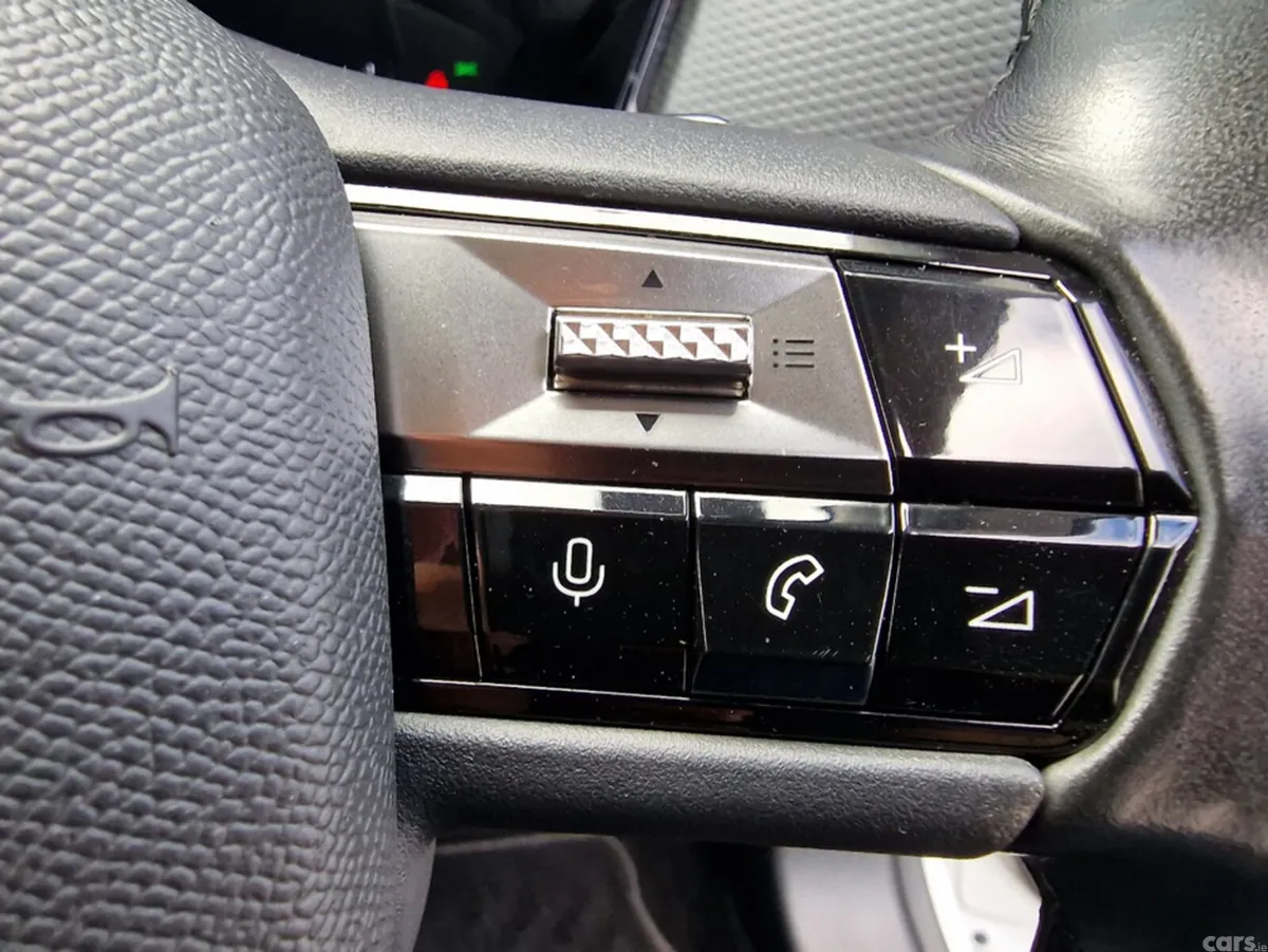 DS Automobiles DS 4 Hatchback, Diesel, 2022, White
