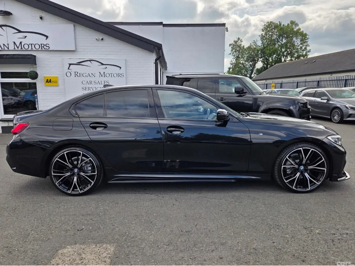 BMW 3-Series Saloon, Diesel, 2019, Black