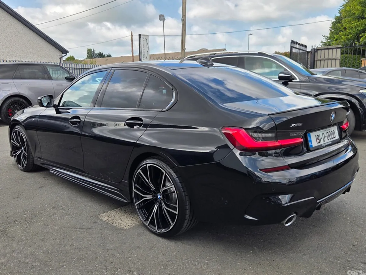 BMW 3-Series Saloon, Diesel, 2019, Black