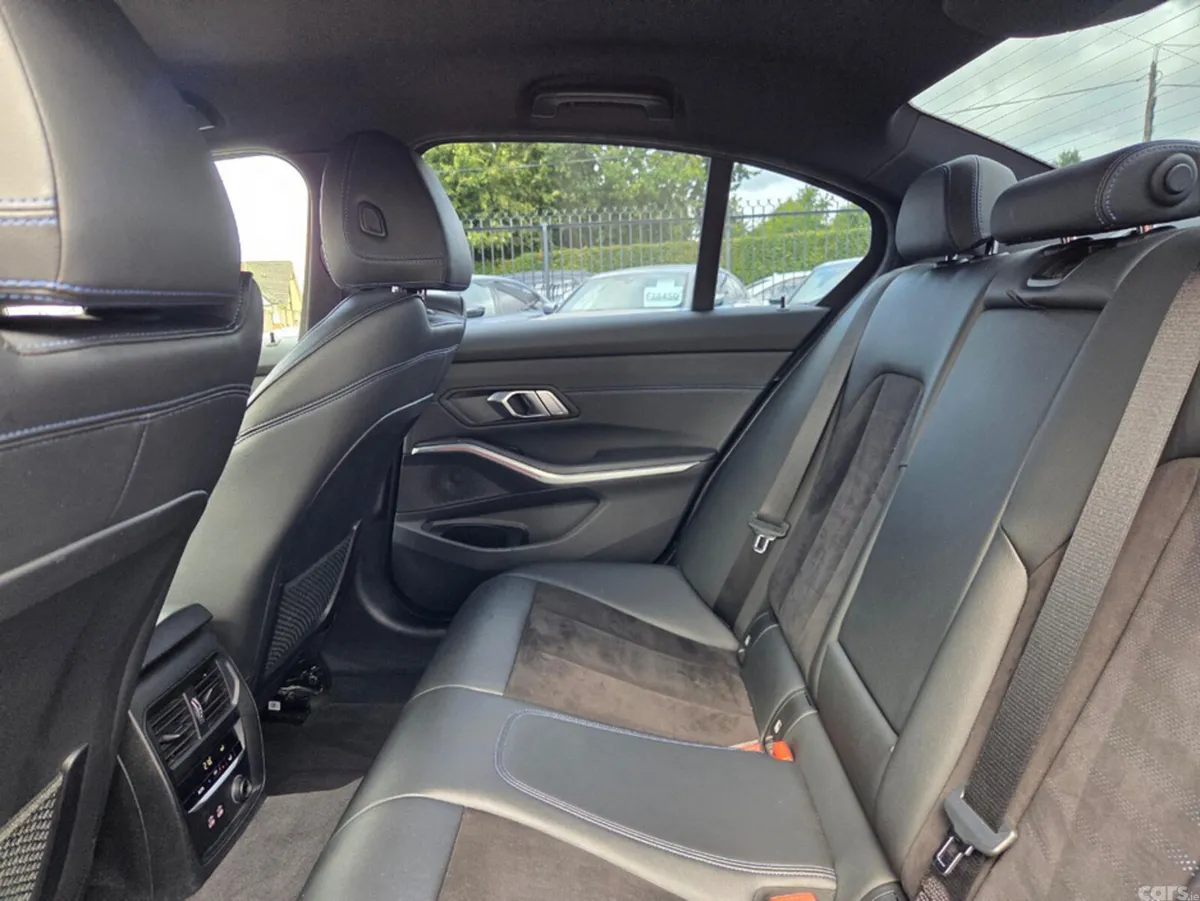 BMW 3-Series Saloon, Diesel, 2019, Black