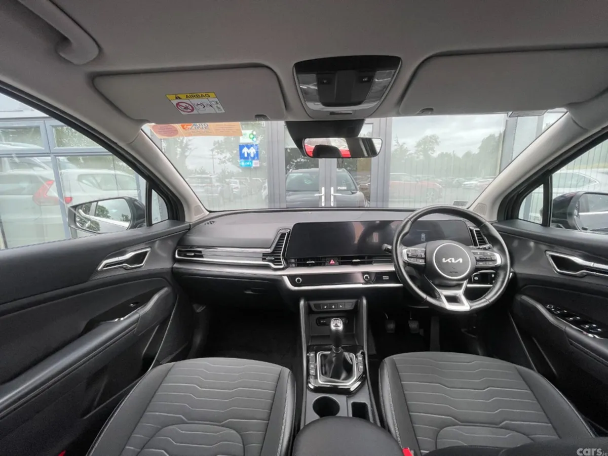 Kia Sportage MPV, Diesel Hybrid, 2023, Black