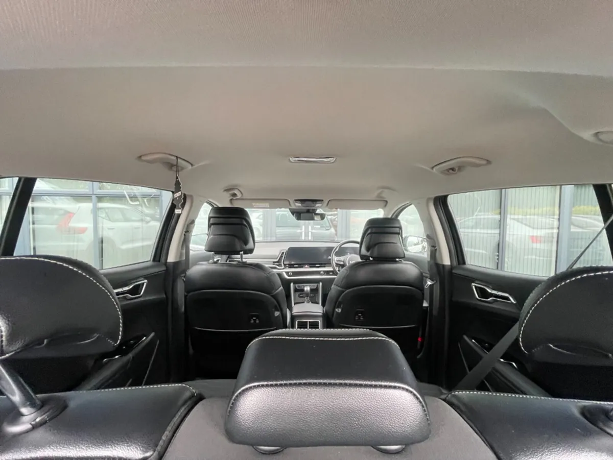Kia Sportage MPV, Diesel Hybrid, 2023, Black
