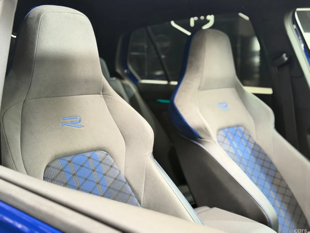 Volkswagen Golf Hatchback, Petrol, 2021, Blue