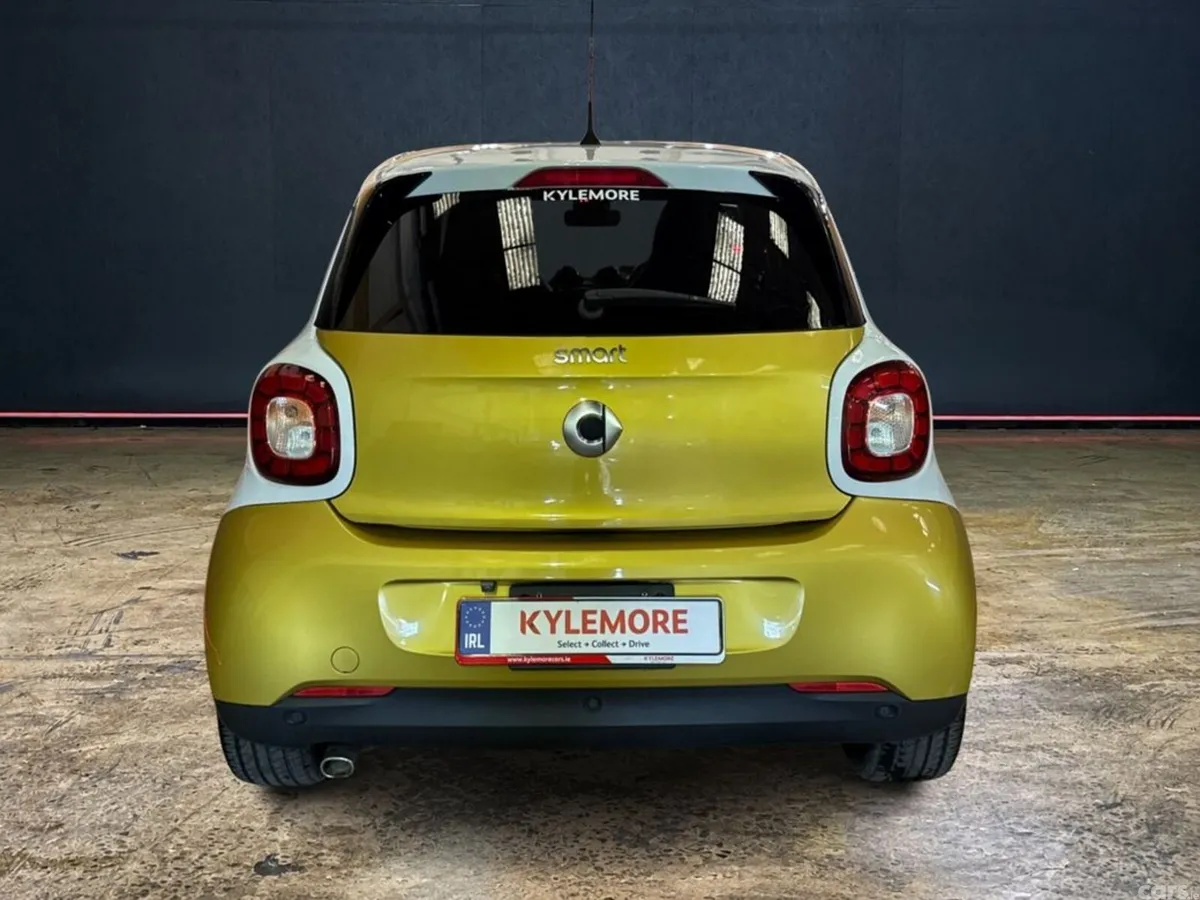 Smart Forfour Hatchback, Petrol, 2017, Yellow