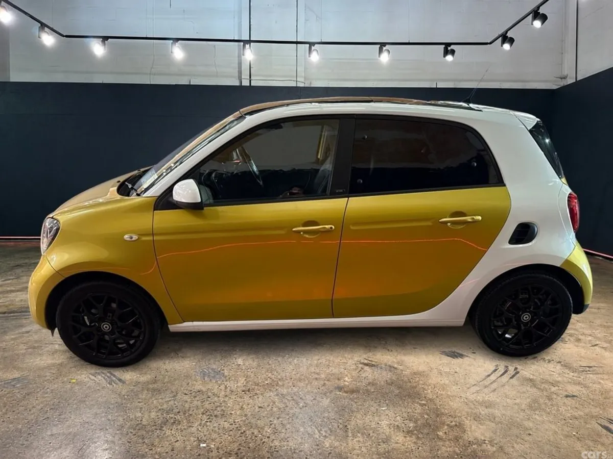 Smart Forfour Hatchback, Petrol, 2017, Yellow