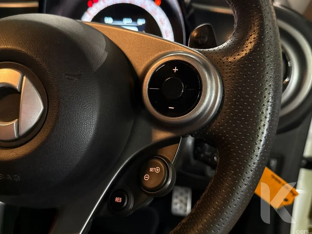 Smart Forfour Hatchback, Petrol, 2017, Yellow