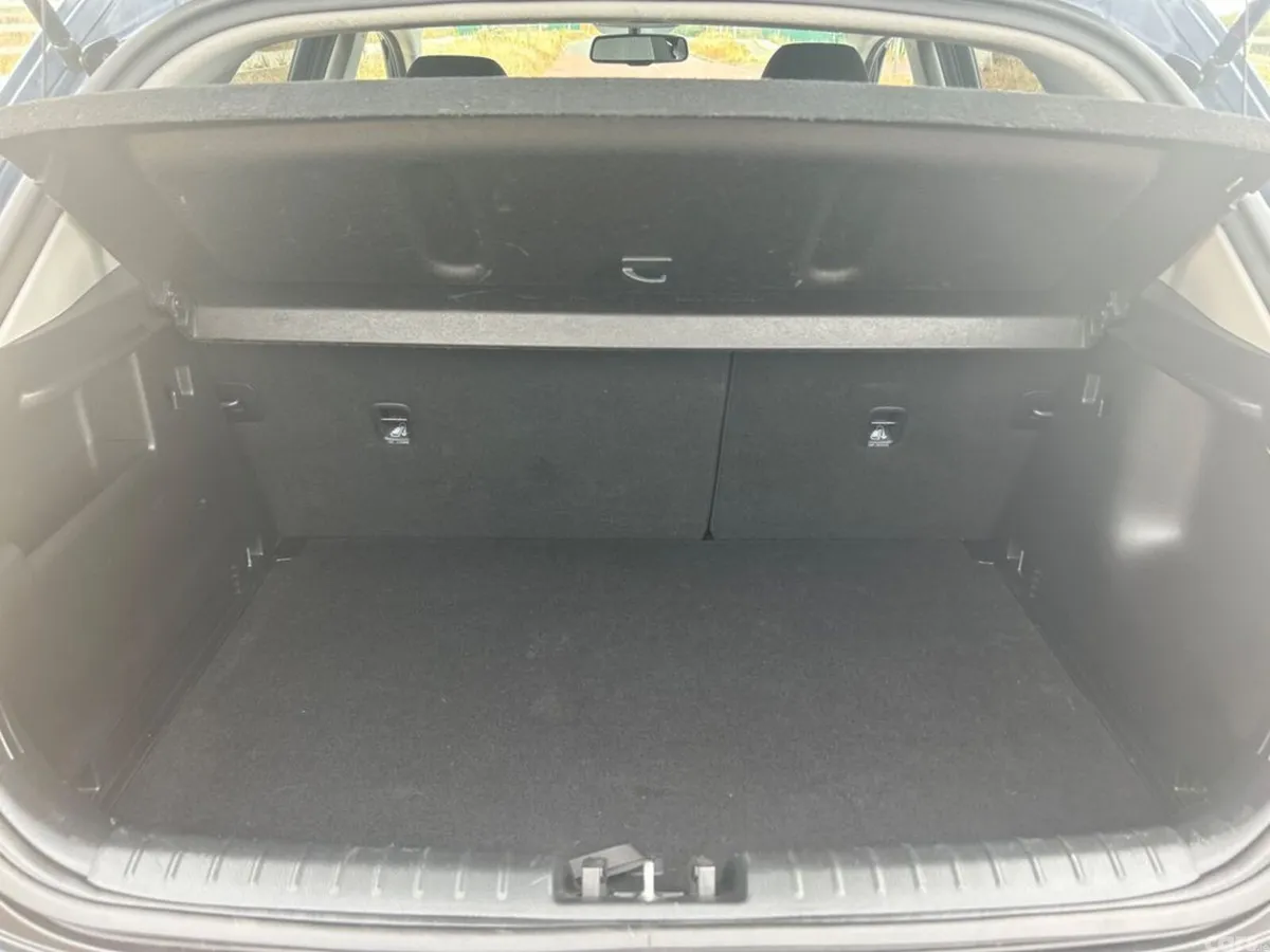 Kia Stonic Hatchback, Petrol, 2020, Blue