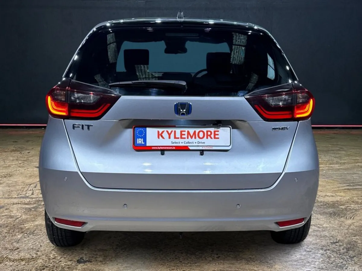 Honda Fit Hatchback, Petrol Hybrid, 2023, Silver