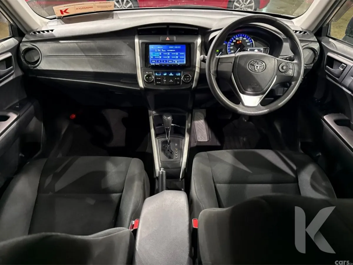 Toyota Corolla Estate, Petrol Hybrid, 2021, Silver