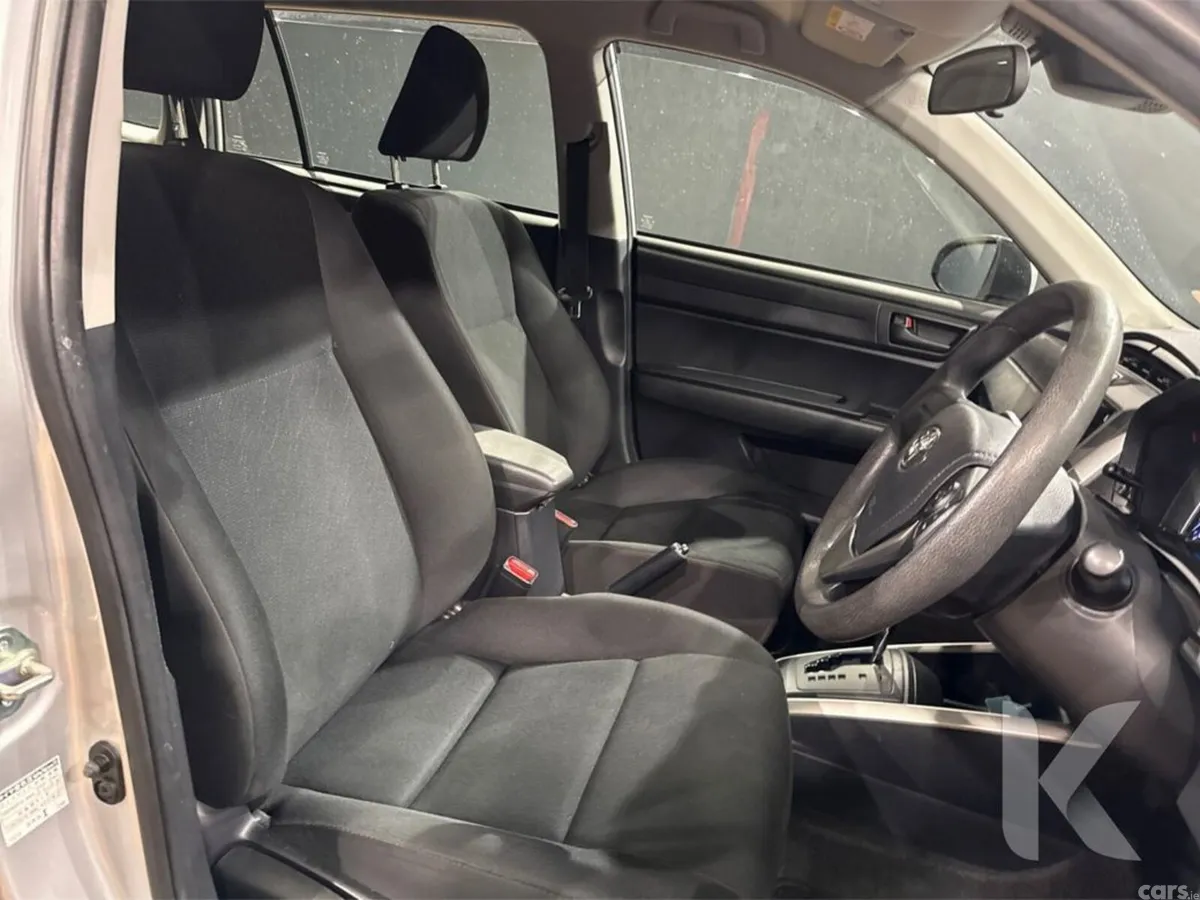 Toyota Corolla Estate, Petrol Hybrid, 2021, Silver