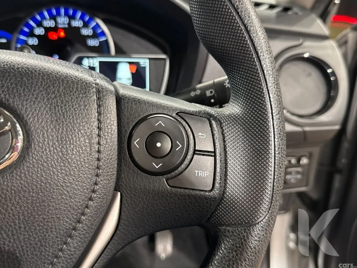 Toyota Corolla Estate, Petrol Hybrid, 2021, Silver