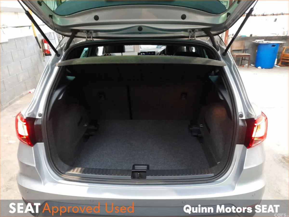 SEAT Arona Hatchback, Petrol, 2023, Grey