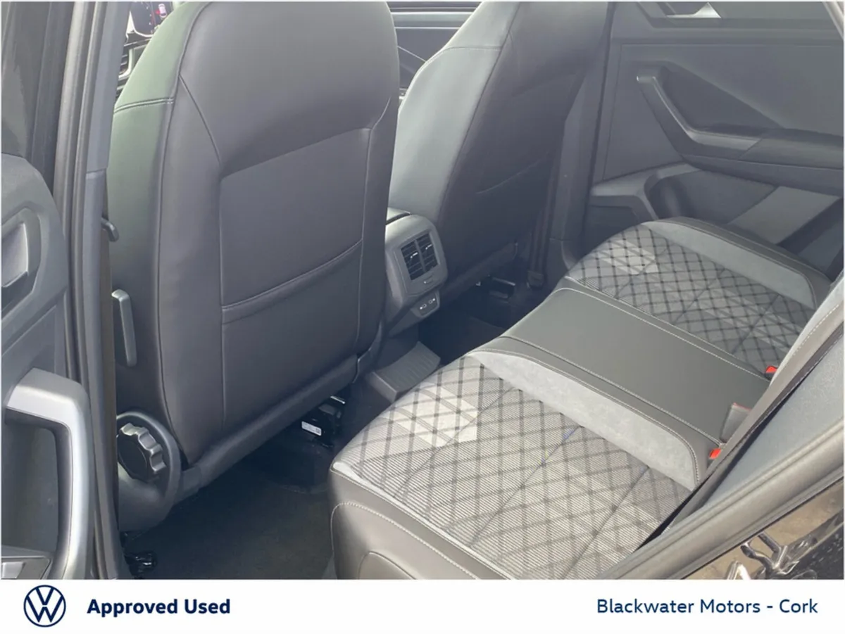 Volkswagen T-Roc SUV, Petrol, 2024, Black