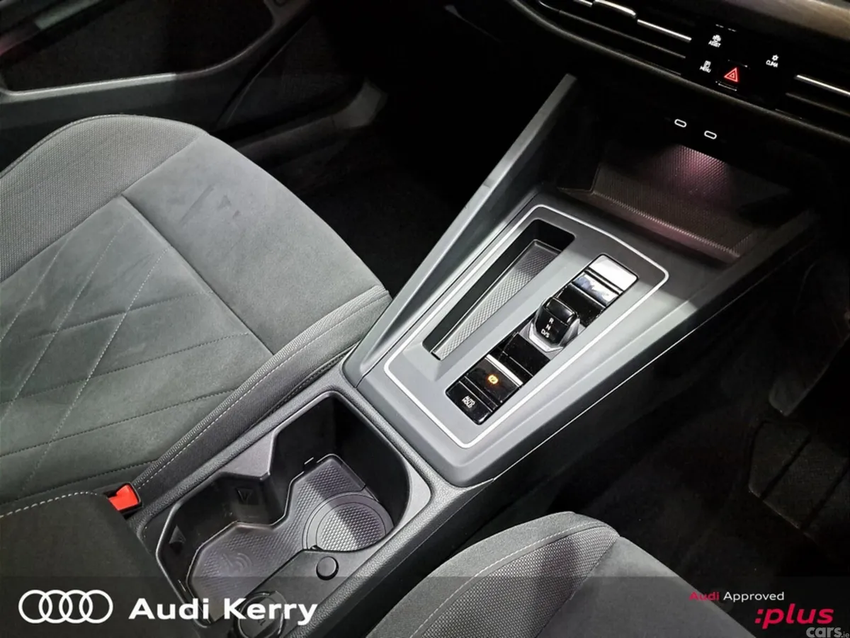Volkswagen Golf Estate, Petrol, 2023, Red