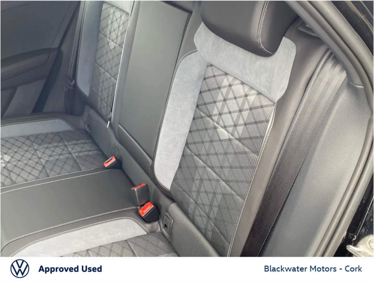 Volkswagen T-Roc SUV, Petrol, 2024, Black