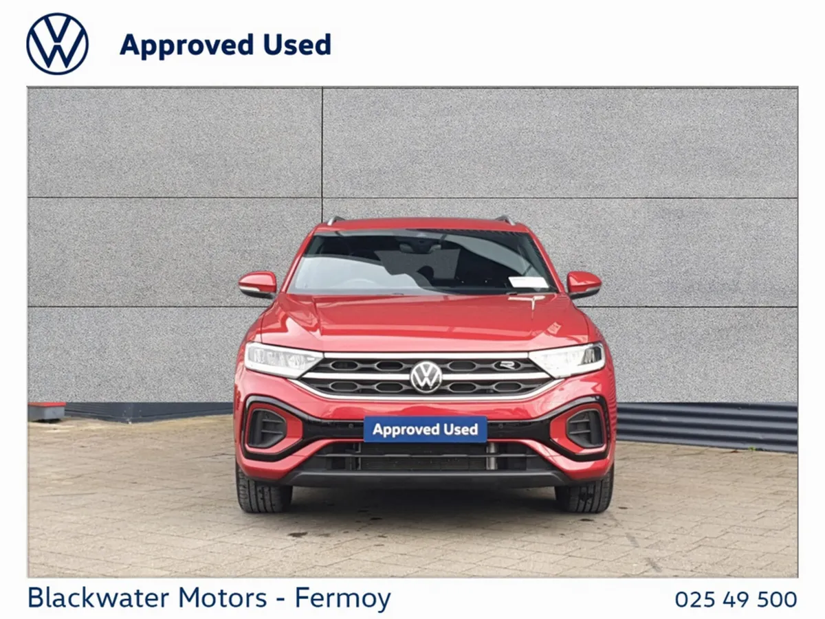 Volkswagen T-Roc SUV, Petrol, 2024, Red
