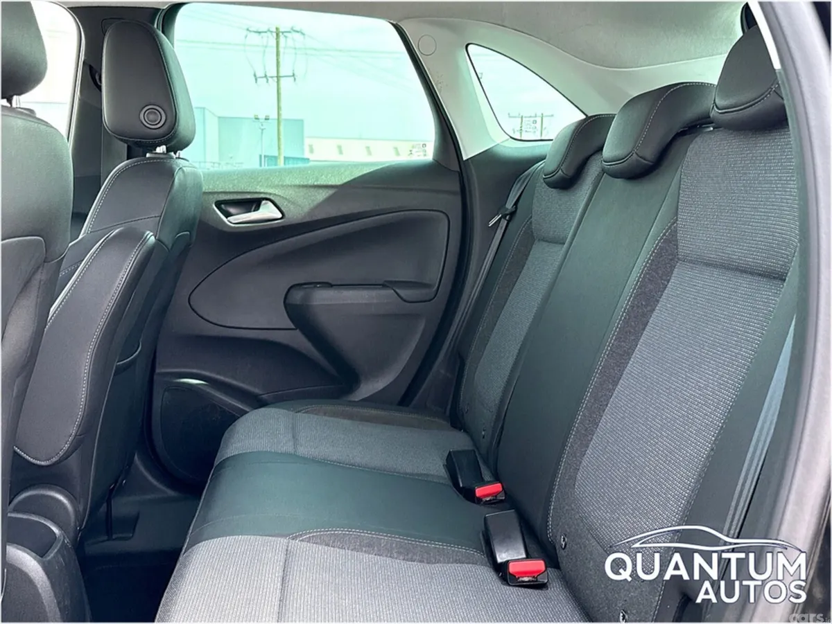 Opel Crossland X Hatchback, Petrol, 2022, Black