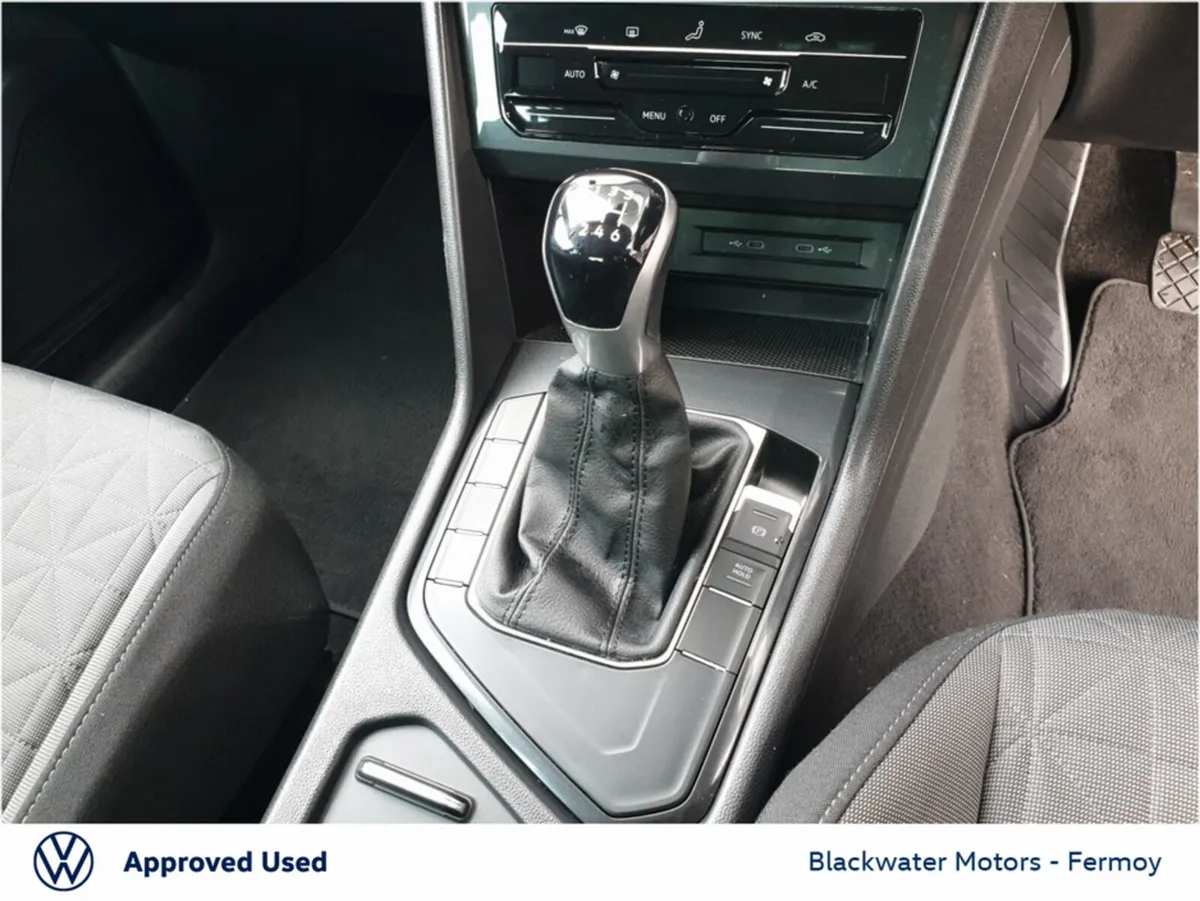 Volkswagen Tiguan SUV, Diesel, 2023, Red
