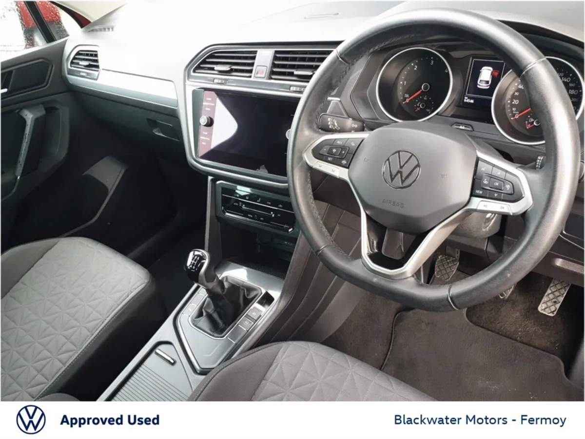 Volkswagen Tiguan SUV, Diesel, 2023, Red