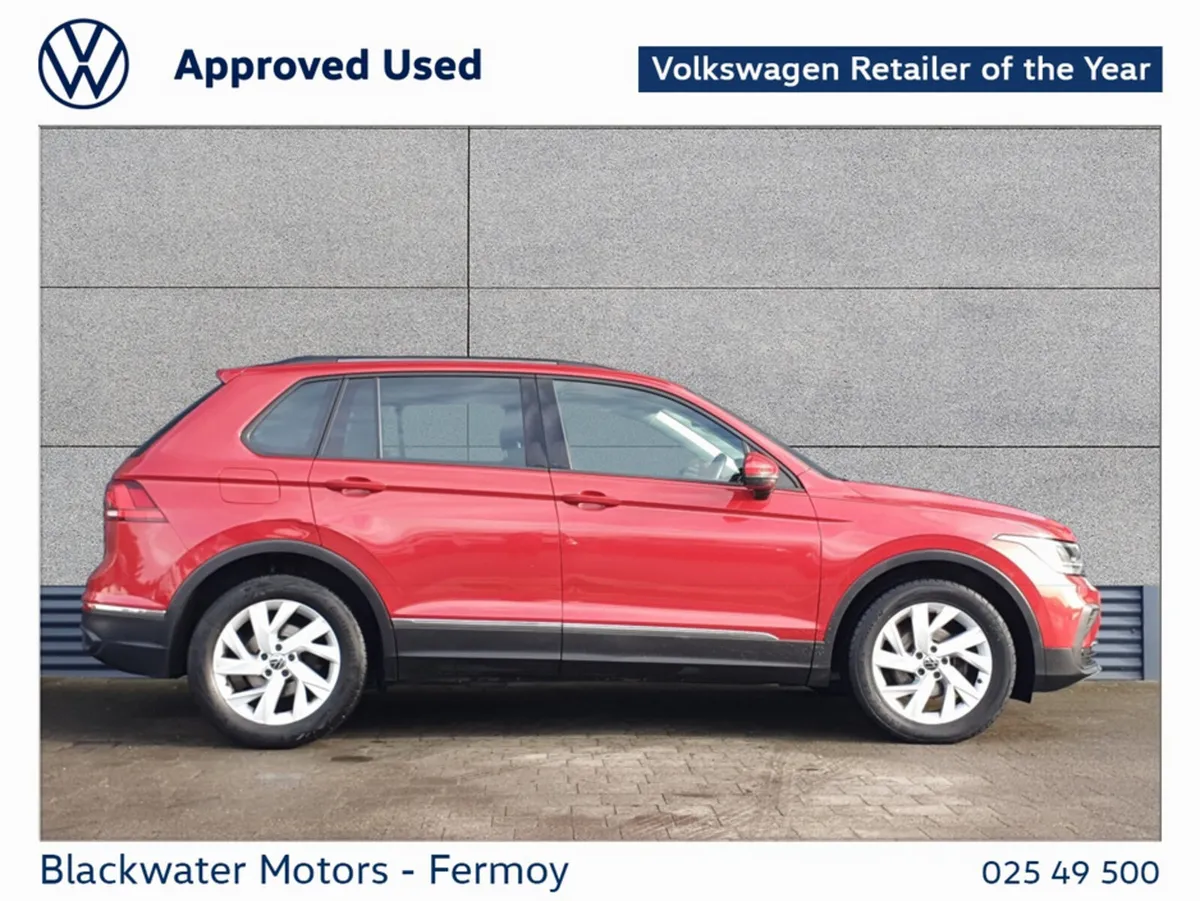 Volkswagen Tiguan SUV, Diesel, 2023, Red