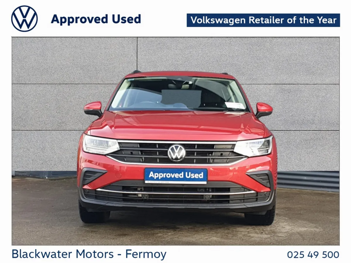 Volkswagen Tiguan SUV, Diesel, 2023, Red
