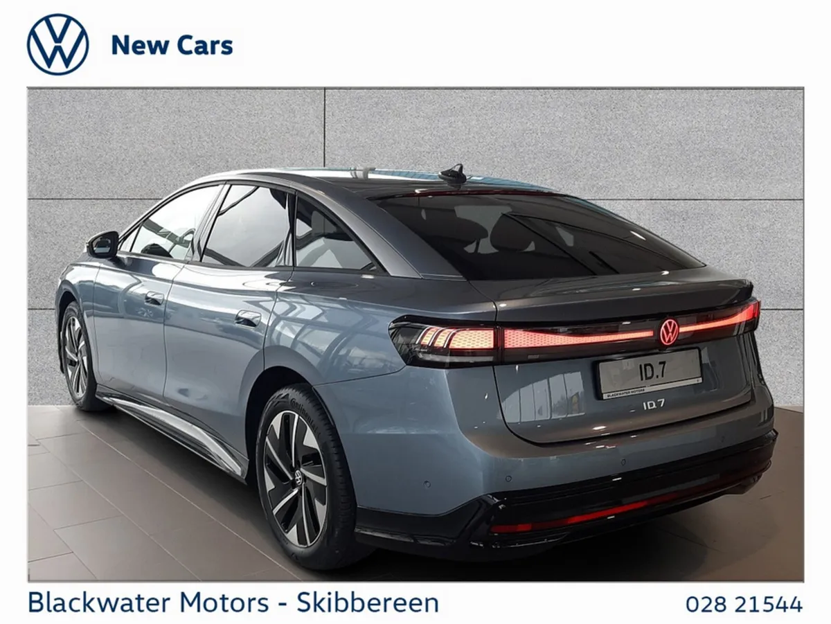 Volkswagen ID.7 Hatchback, Electric, 2026, Blue
