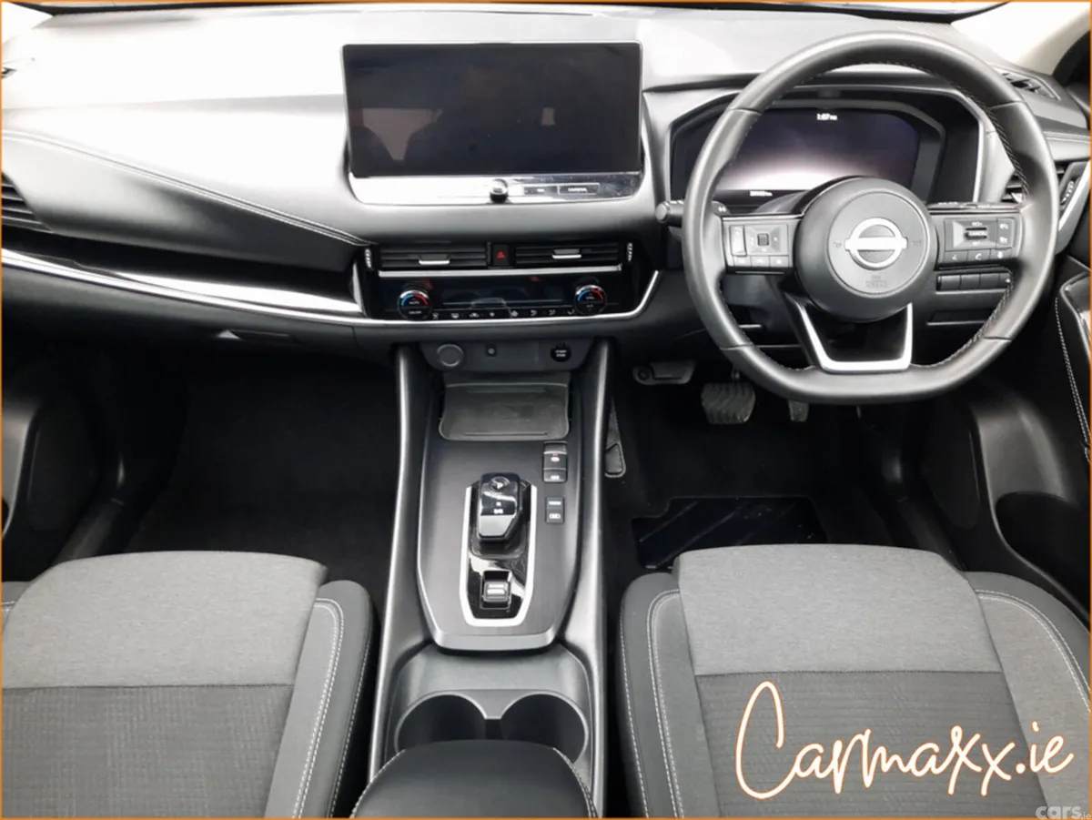 Nissan Qashqai MPV, Petrol, 2024, Black