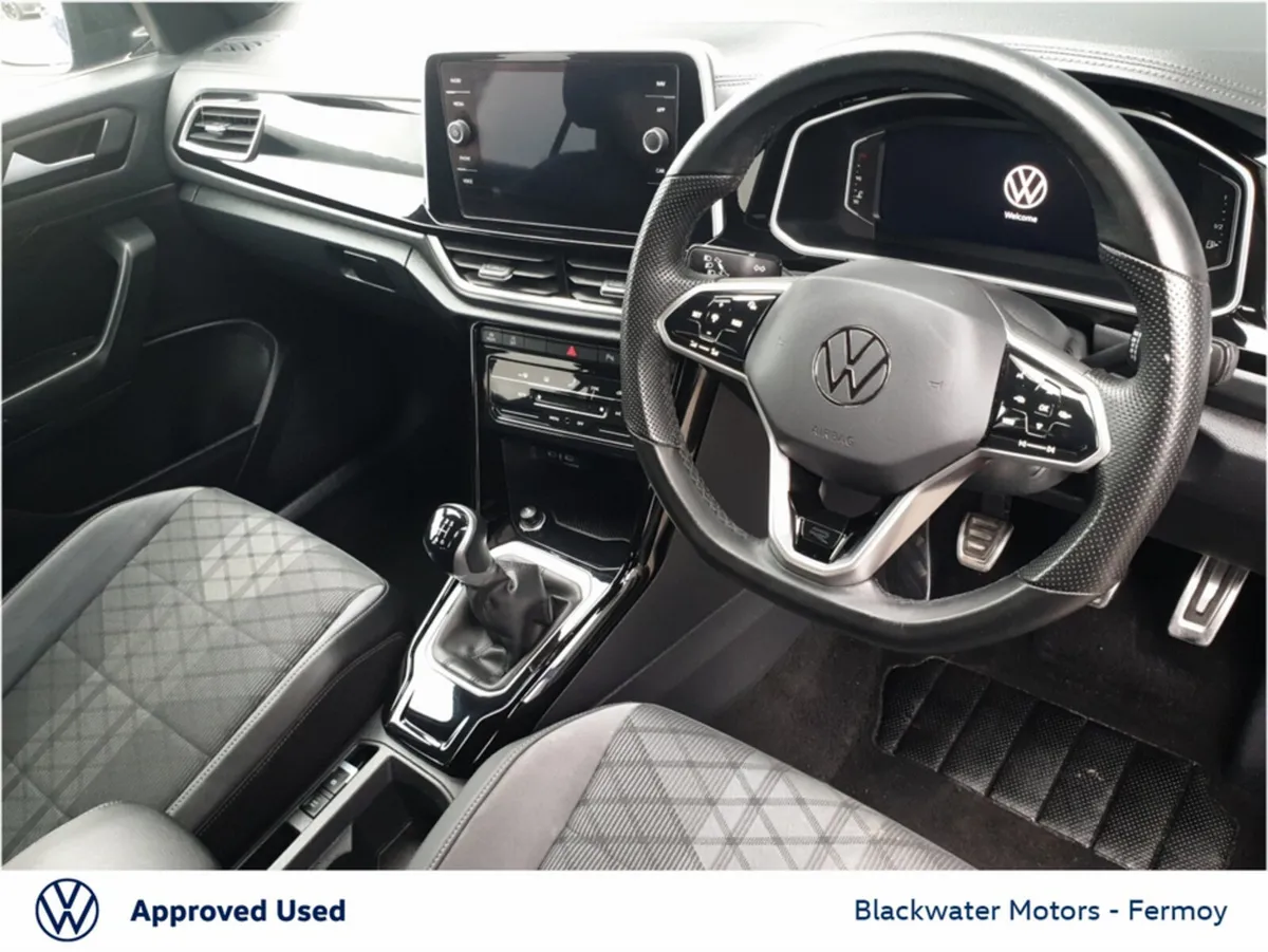 Volkswagen T-Roc SUV, Petrol, 2023, Black