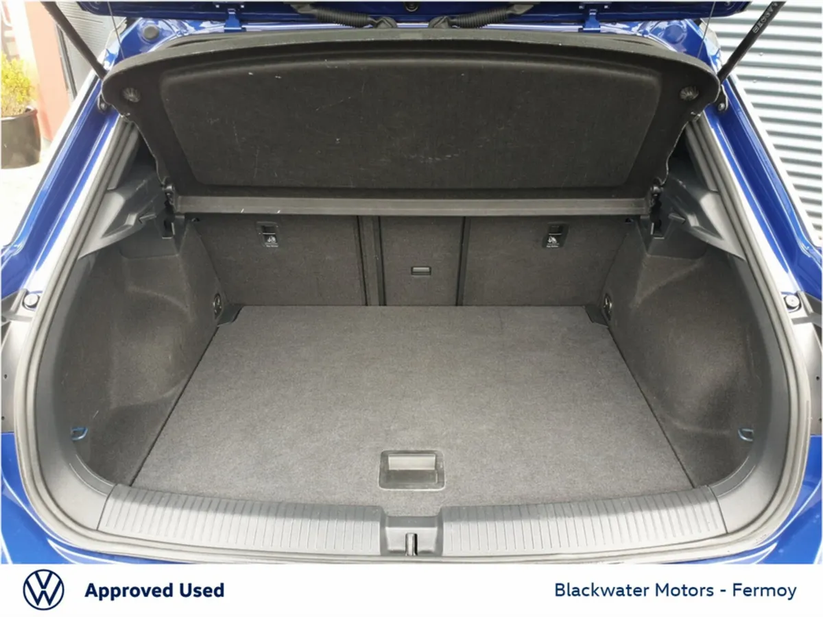 Volkswagen T-Roc SUV, Petrol, 2023, Black