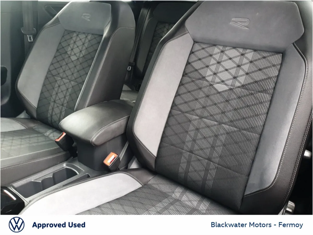 Volkswagen T-Roc SUV, Petrol, 2023, Black