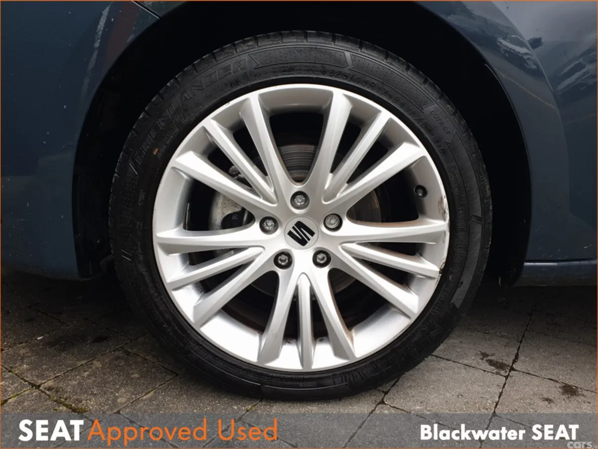 SEAT Leon Hatchback, Diesel, 2025, Blue