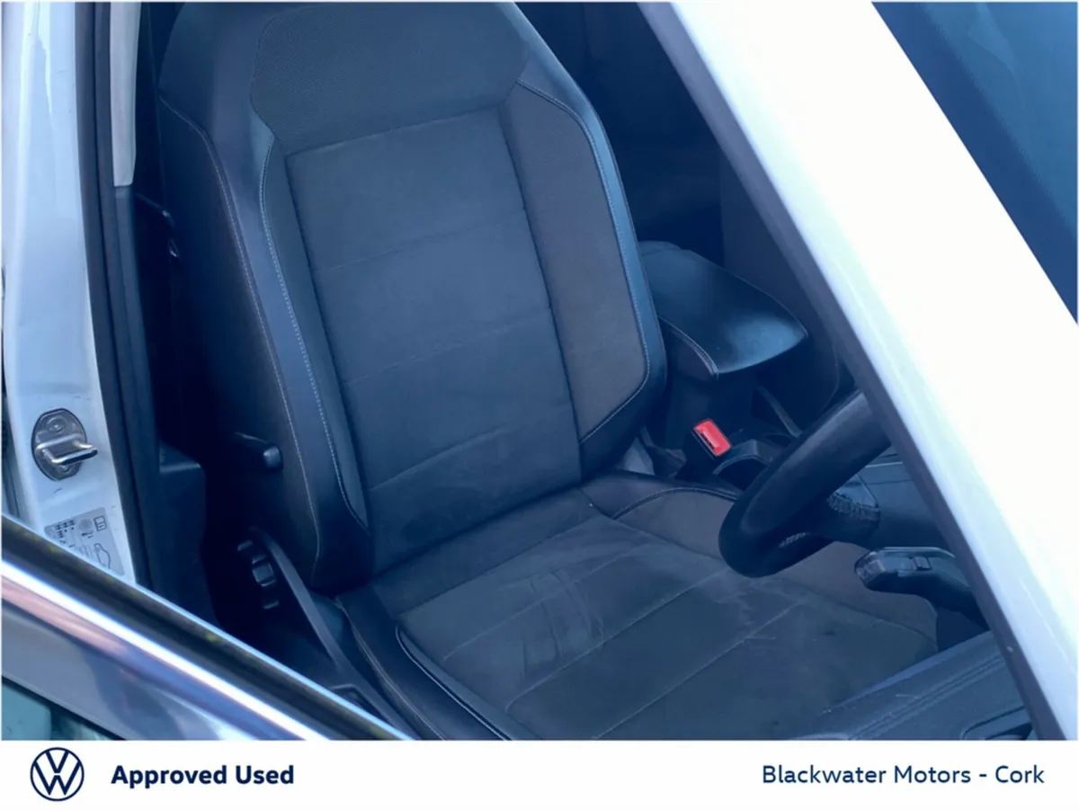 Volkswagen T-Roc SUV, Petrol, 2023, White