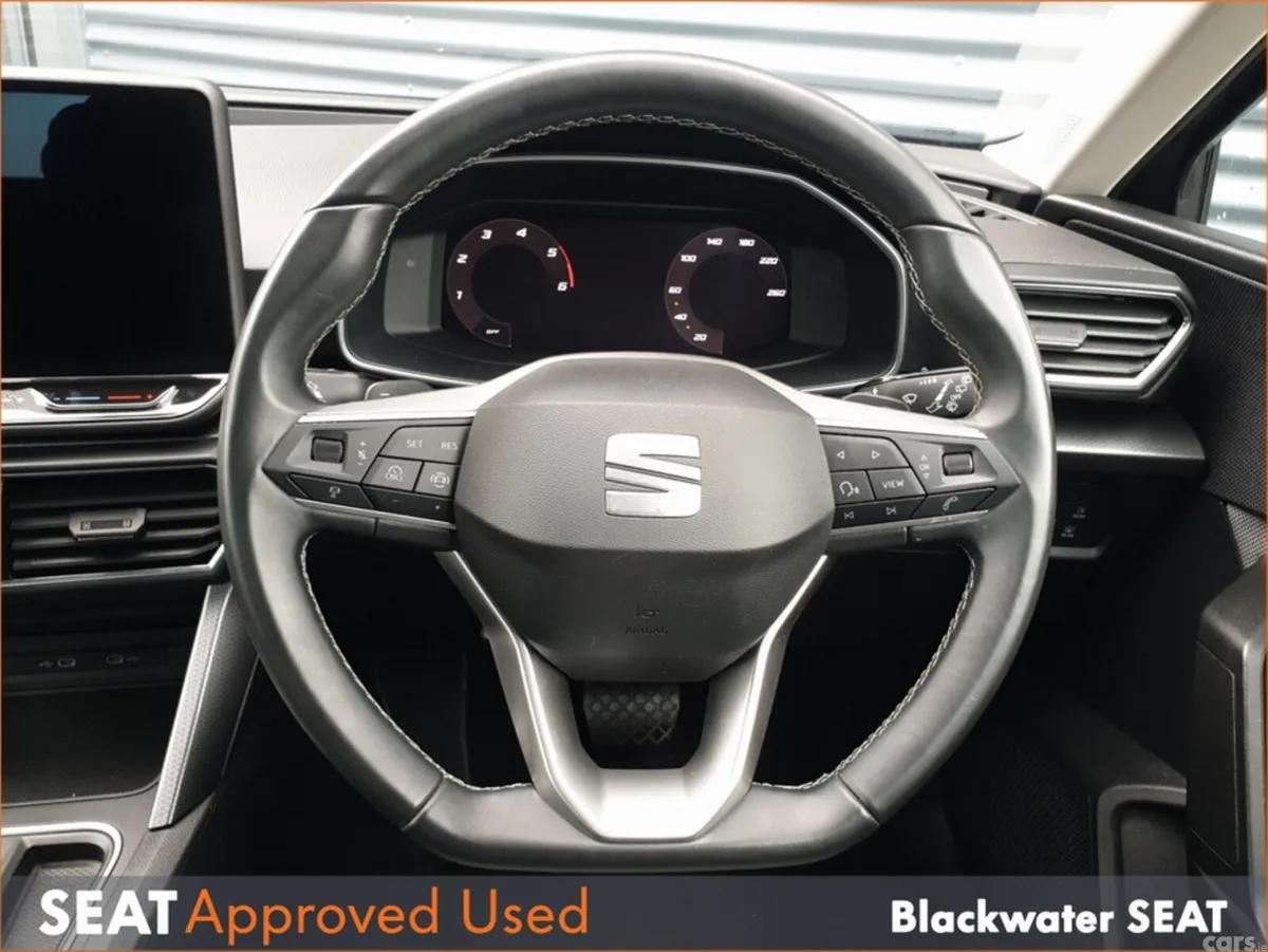 SEAT Leon Hatchback, Diesel, 2025, Blue