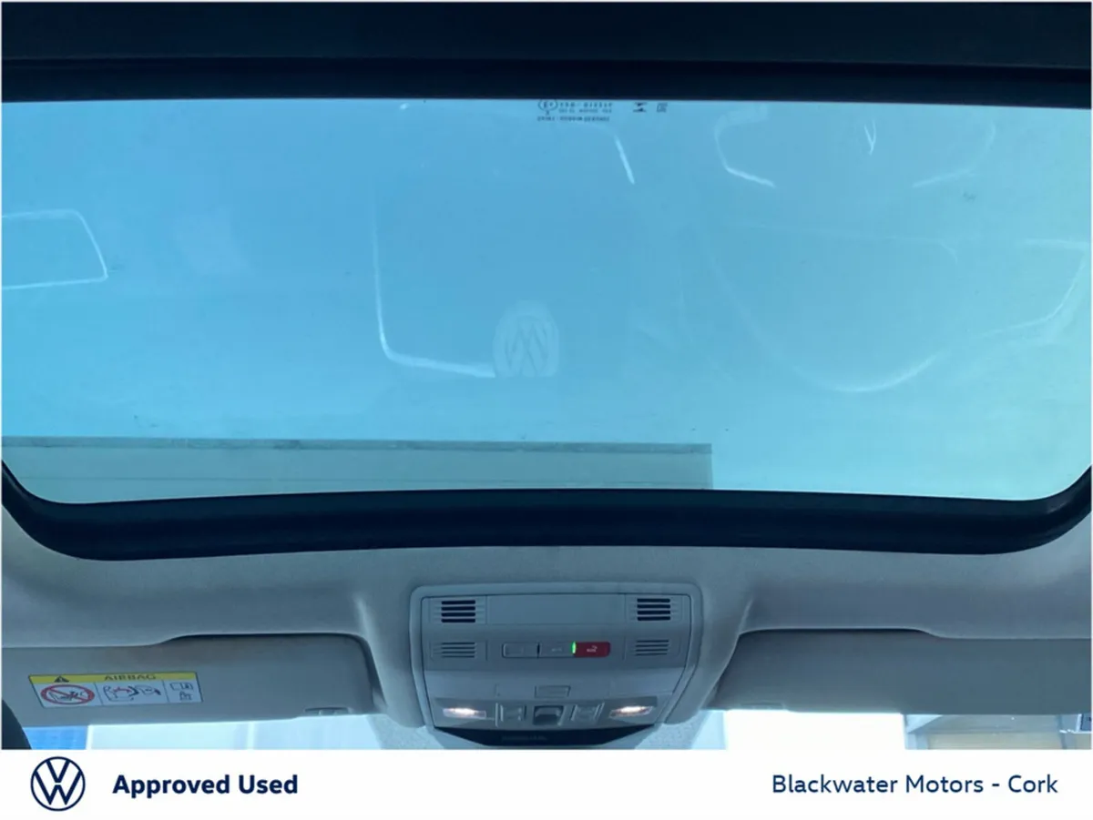 Volkswagen T-Roc SUV, Petrol, 2023, White