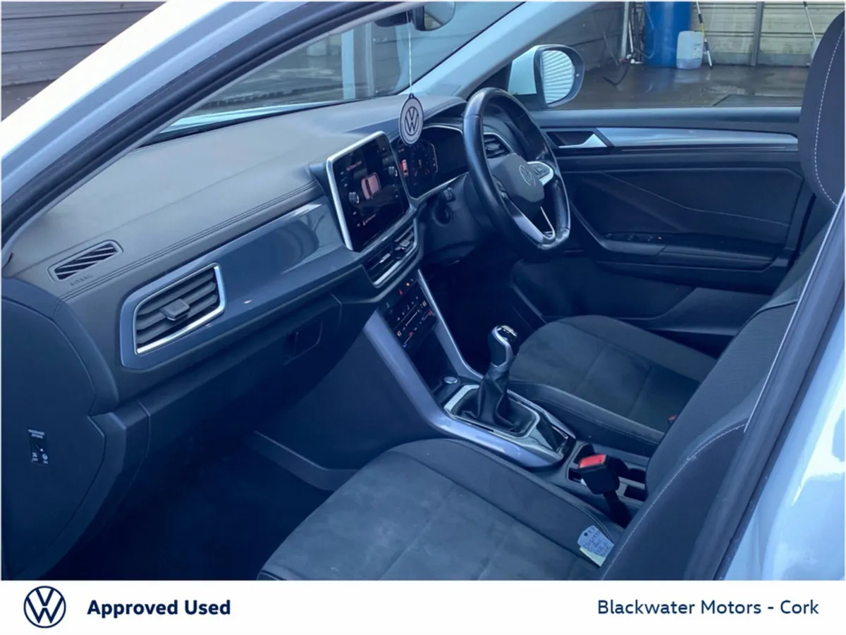 Volkswagen T-Roc SUV, Petrol, 2023, White