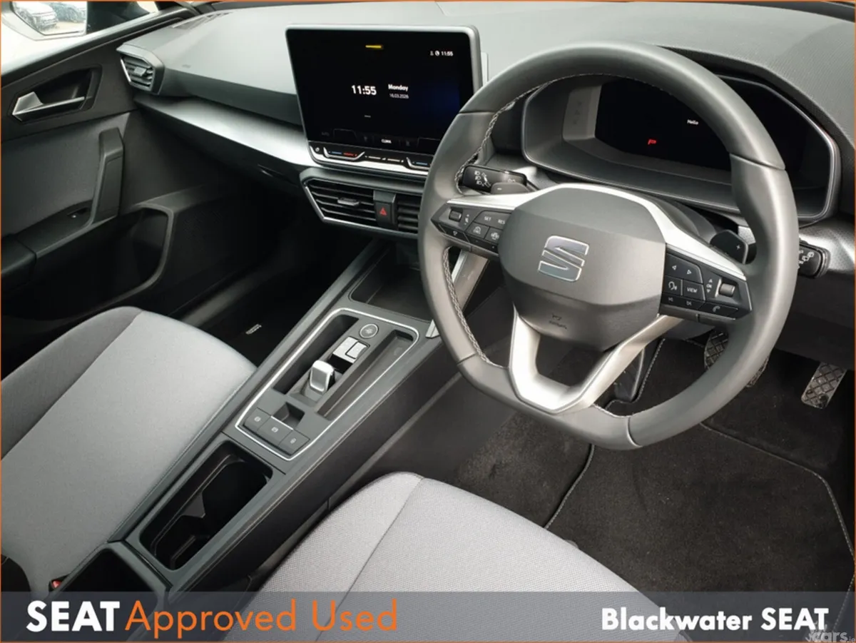 SEAT Leon Hatchback, Diesel, 2025, Black