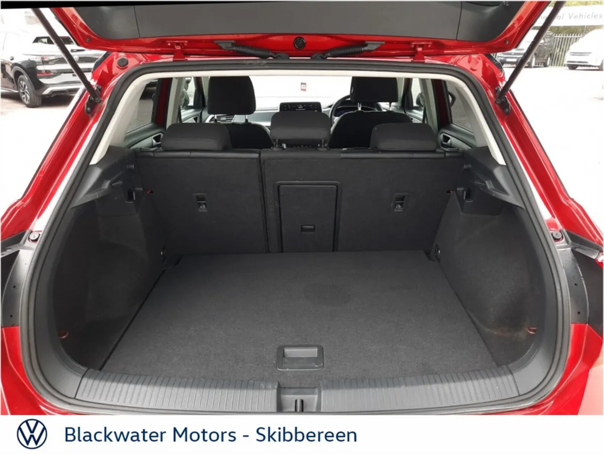 Volkswagen T-Roc Hatchback, Diesel, 2023, Red