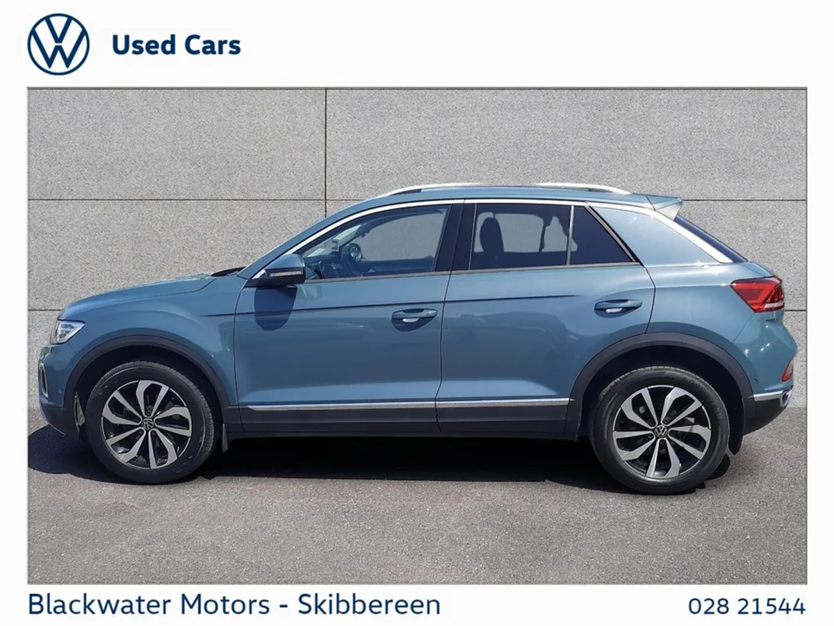 Volkswagen T-Roc Estate, Petrol, 2022, Blue