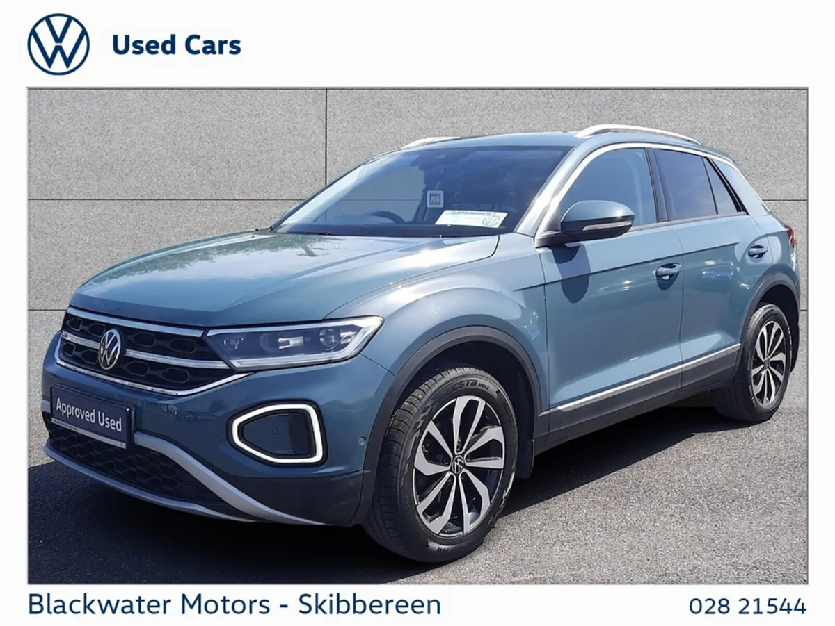 Volkswagen T-Roc Estate, Petrol, 2022, Blue