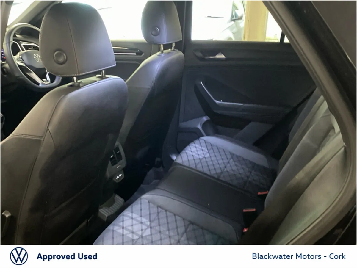 Volkswagen T-Roc SUV, Diesel, 2025, Black