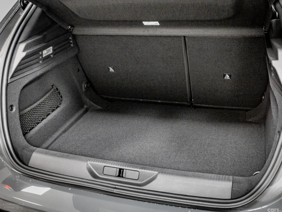 Peugeot 308 Hatchback, Petrol Hybrid, 2026, Grey