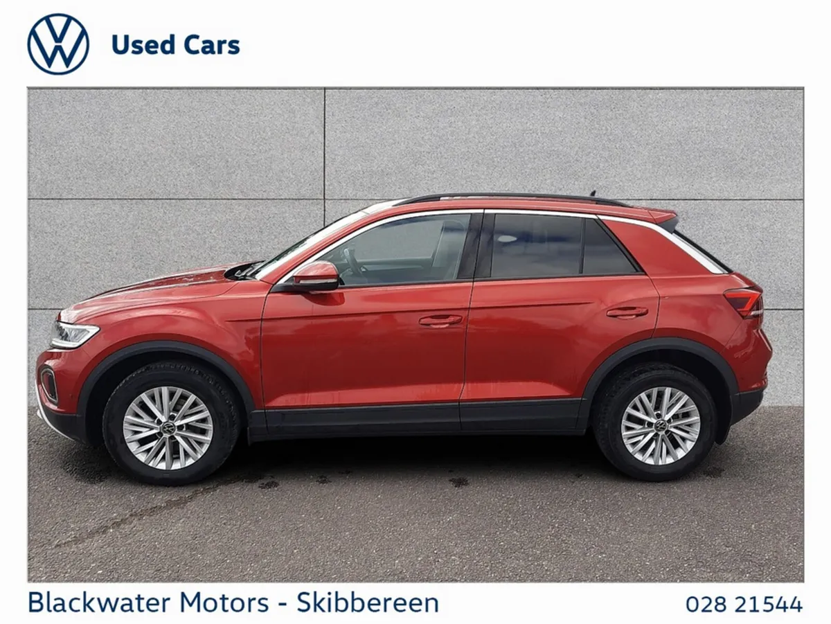 Volkswagen T-Roc Hatchback, Diesel, 2023, Red