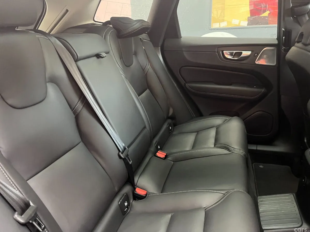 Volvo XC60 SUV, Petrol Plug-in Hybrid, 2024, Red