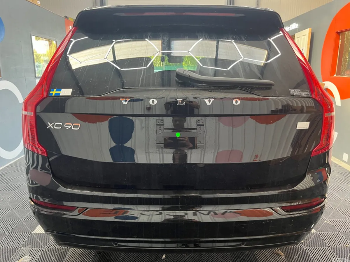 Volvo XC90 SUV, Petrol Plug-in Hybrid, 2023, Black