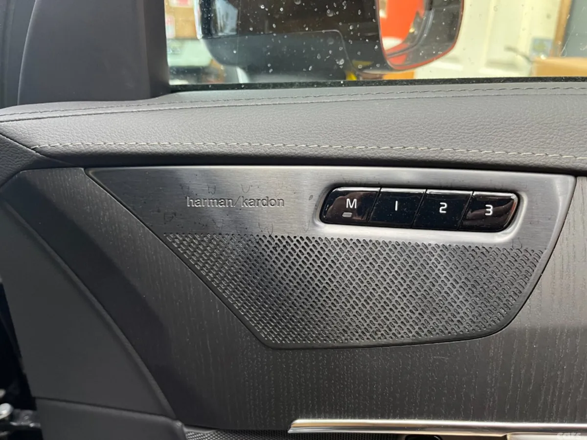 Volvo XC90 SUV, Petrol Plug-in Hybrid, 2023, Black