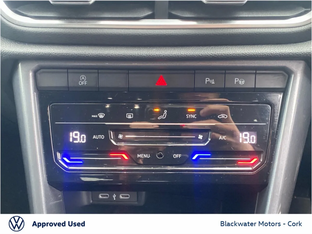 Volkswagen T-Roc SUV, Petrol, 2023, White