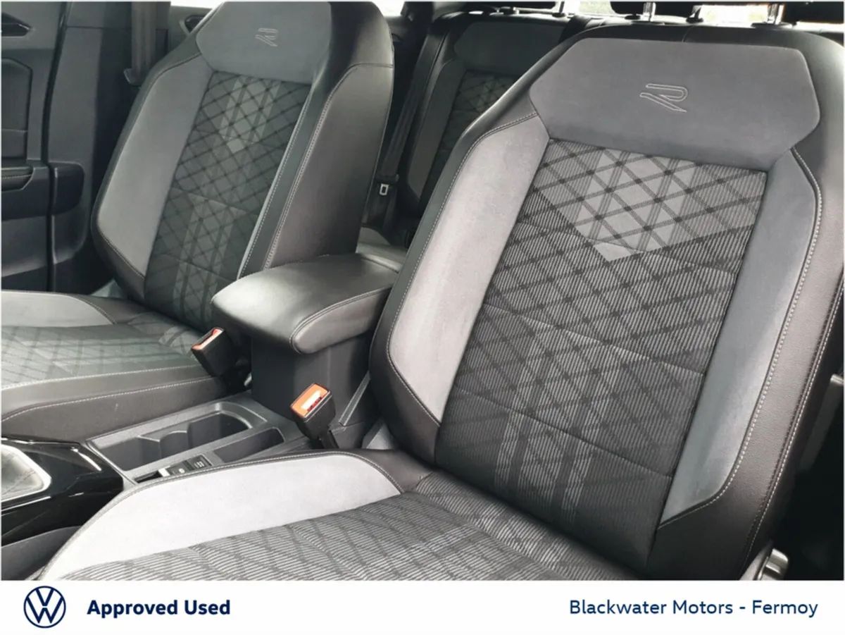 Volkswagen T-Roc SUV, Petrol, 2023, Black