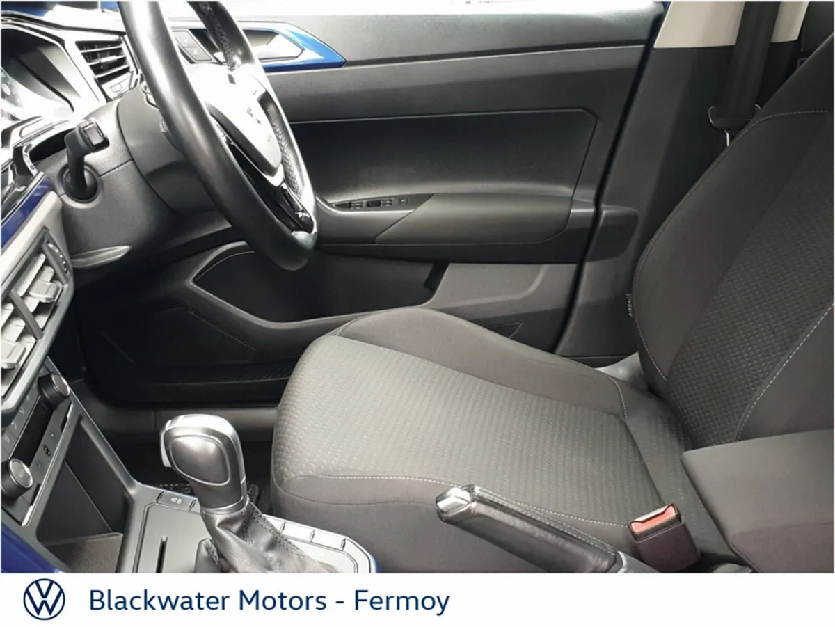 Volkswagen Polo Hatchback, Petrol, 2019, Blue
