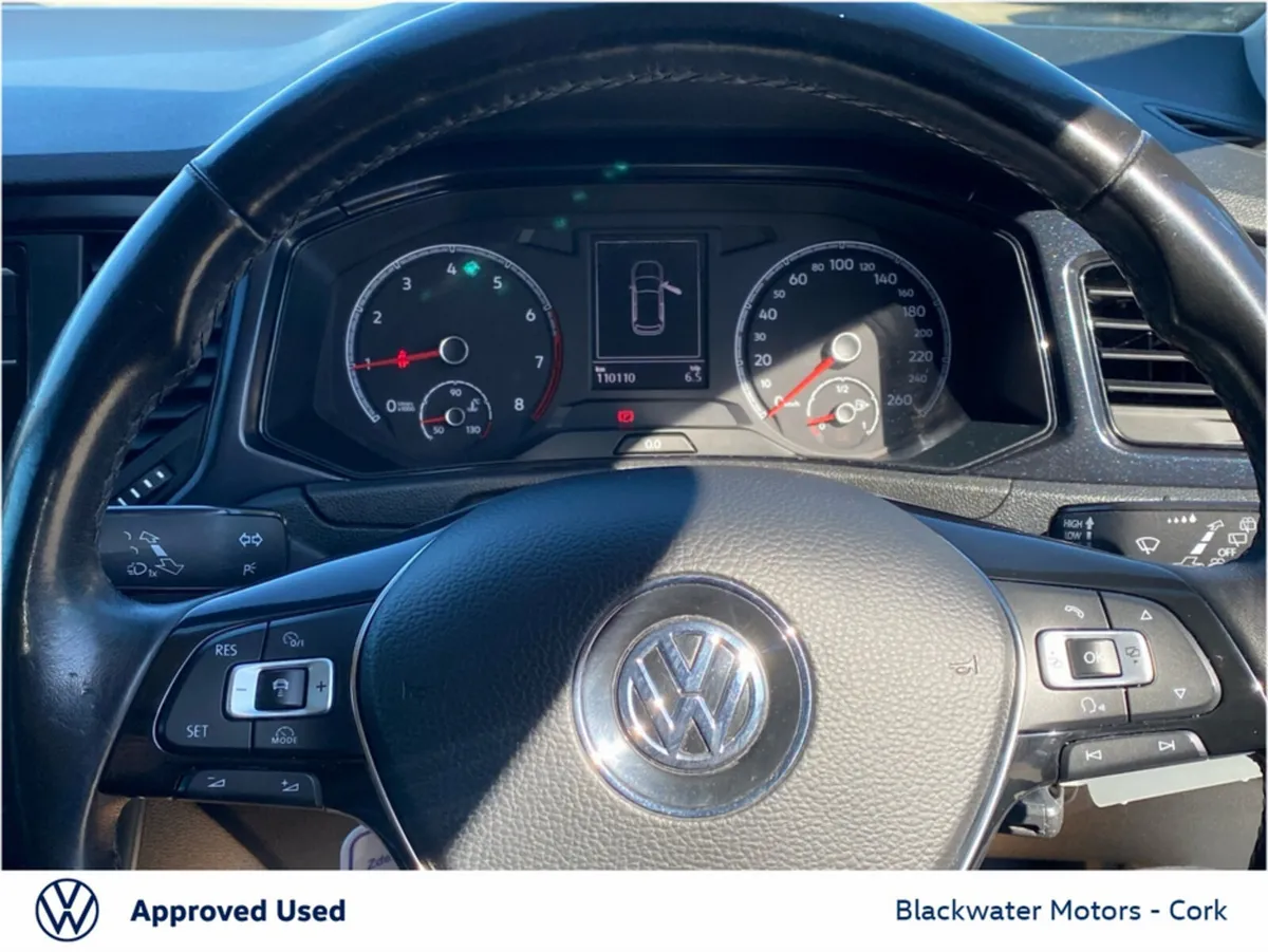 Volkswagen T-Roc Estate, Petrol, 2018, White