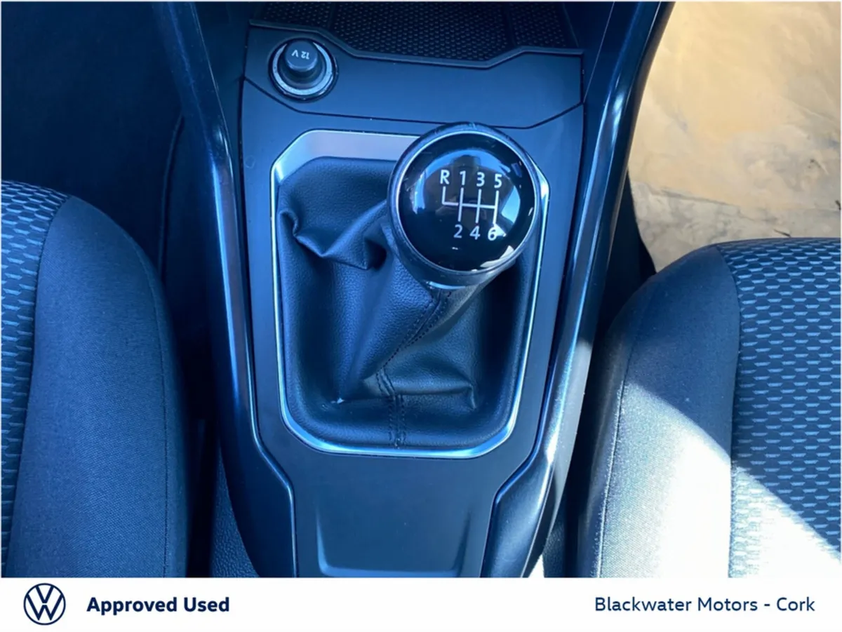Volkswagen T-Roc Estate, Petrol, 2018, White
